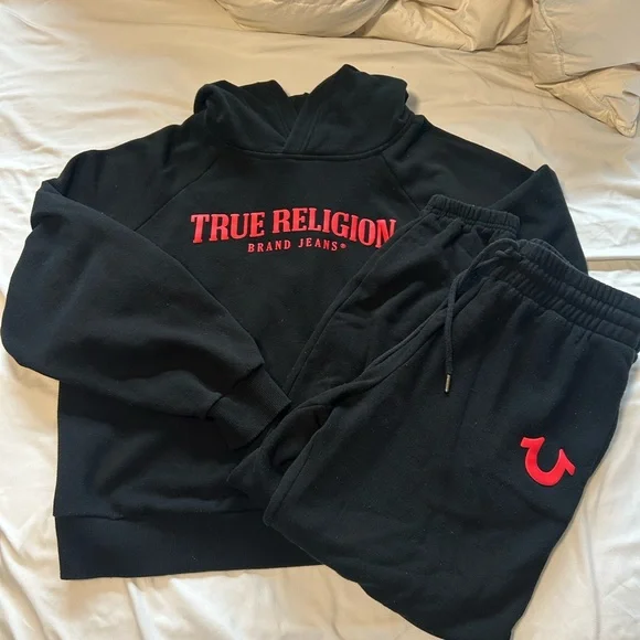 True Religion Black and Red Sweatsuit - Picture 1 of 6